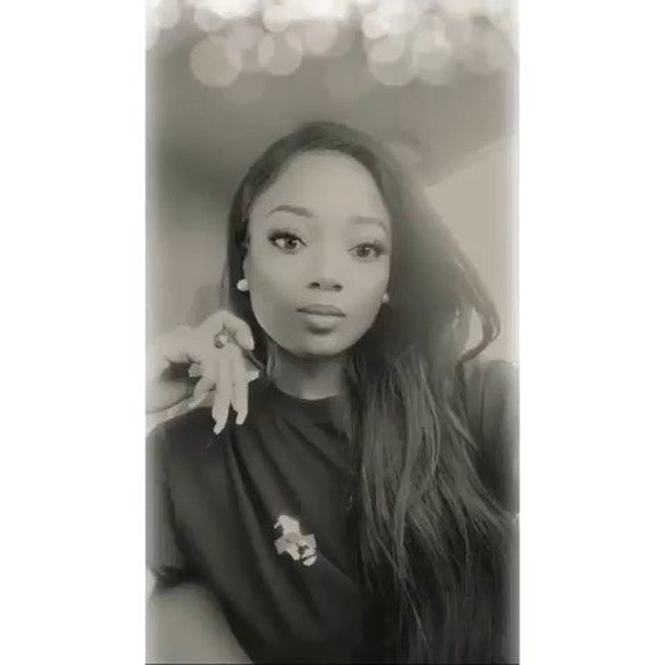 kulaperry1's tweet image. Repost By efya_nokturnal:  Sending Blessings To All My Gingamz Out There ..❤️ Thank You For The Love And Support #WeGoHigher ..! Big Up @fearnomanclothing  for the collaboration on the Merch..!! #WATCHOUT #WECOMINGFOREVERYTHING #MAMEE VIDEO LINK IN MY BI… ift.tt/2ypVemx