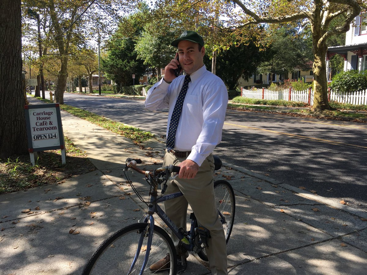 CapeMayNewsfeed's tweet photo. Councilman Shaine Meier on his way to a meeting in #CapeMay on bike past #PhysickEstate with cell phone! #classic https://t.co/bbryZid0Ac