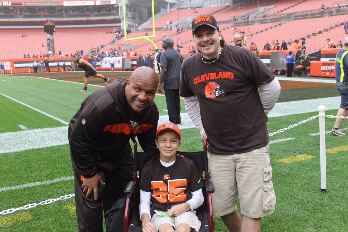 BrownsGiveBack's tweet photo. Our friend Dylan had a special day at Sunday’s game! 

Dylan got to see a big win by his favorite team! 🎉🙌 #give10 #Browns https://t.co/jxGxAiB0lp