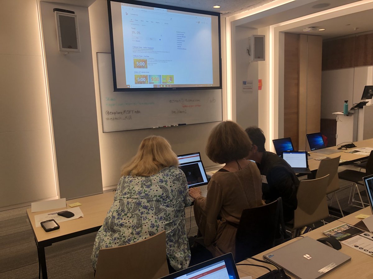 lindyhockenbary's tweet photo. BreakoutEdu in @PlayCraftLearn happening NOW in Morrisville, NC #edtech_k12 @eXploreMSFTEDU #MinecraftEdu https://t.co/v7olCG4RjV