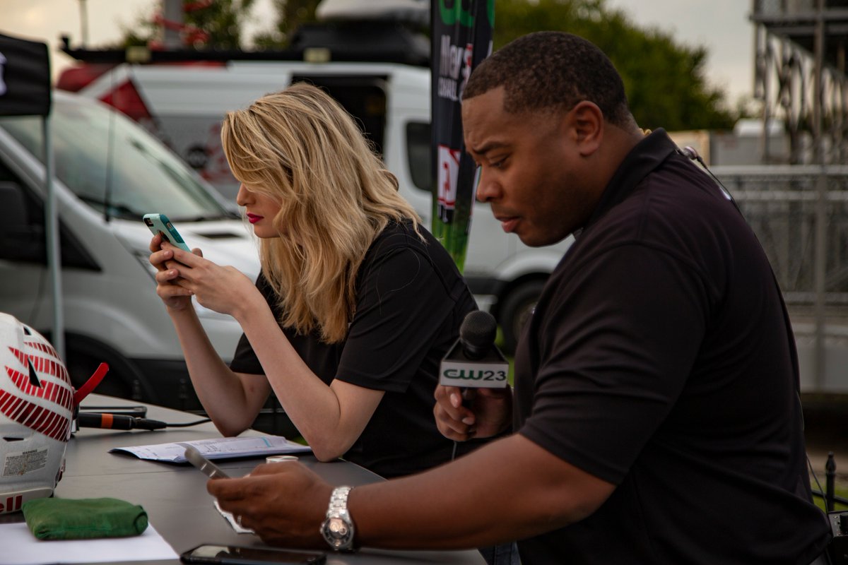 TV_Promo_Dude's tweet photo. Friday Night Rivals - Week #7 Highlights @dtwics @KarliBell33 @wics_abc20 @foxillinois @CW23tv #FNRIL https://t.co/TMXKfCWUoc