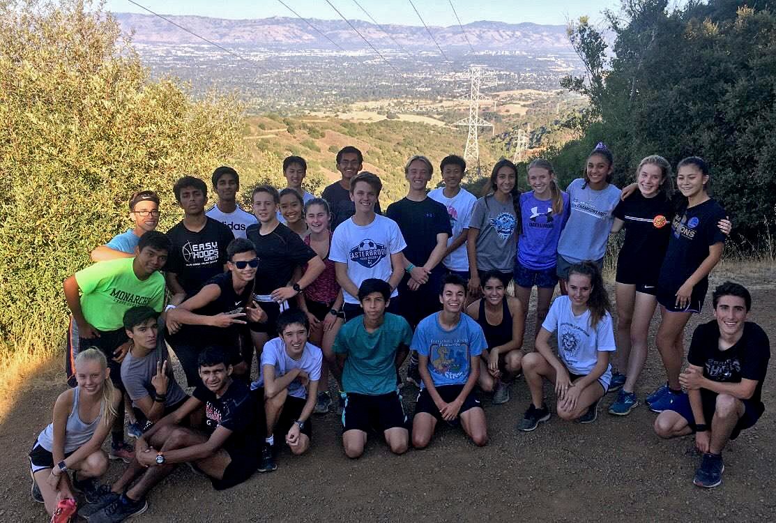 MittyXCTF's tweet image. Yesterday, ascending 1450ft via the PG&amp;amp;E Trail at Rancho San Antonio Park (in the first 4 of 9+ miles), top AMHS XC runners conquer a new definition of hill running. #beaststatus