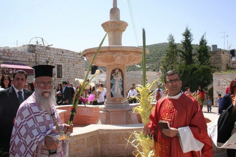 Jifna جفنا is a Palestinian town near Ramallah and home to 2k Orthodox and Catholic Christians. The town has many historical sites including a 200 years old church. Jifna has local traditions and legends relating to the Holy Family, also known for its apricot harvest festival.