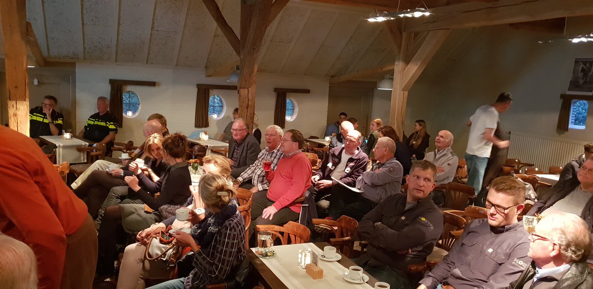 Veel belangstelling voor bewonersavond over veiligheid in De Boerderij.