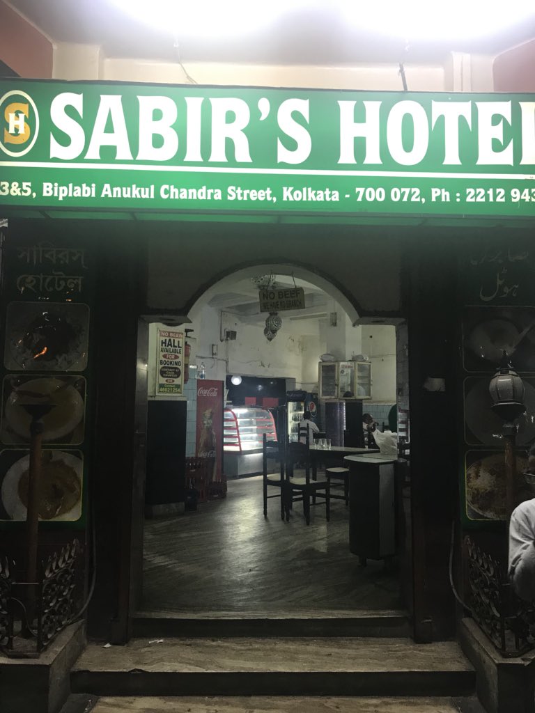 rajesh_tara's tweet photo. Enjoyed this speciality Mutton Rezala at Sabir’s,Kolkata. This translucent pale cream curry had a blend of yoghurt, milk/cream & ghee was mildly spiced. The ever tender meat was on the bone & had all the flavours immersed in it. Biryani & Phirni were just ok. #MagicofFlavours. https://t.co/Ofww4gf9sF