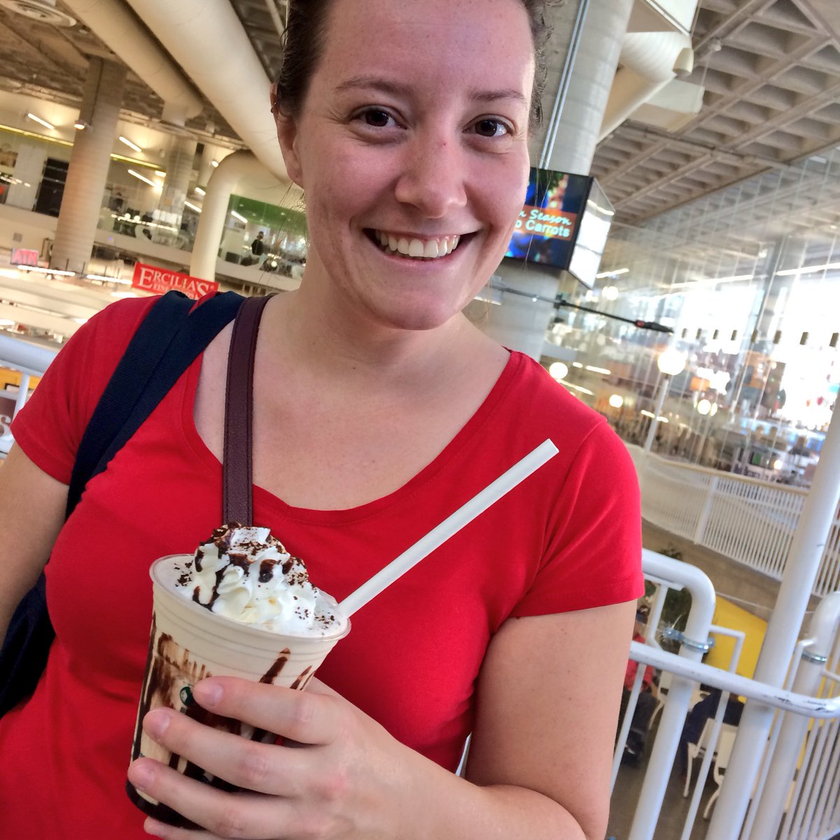 smallbatchice's tweet image. 🥤😃🥤Choose your ice cream + syrup, get a beautiful little blob of whipped cream and if you want sprinkles on top they’re yours! #henrybrowns #hamontfood #hamont #hamonticecream #mycustomersrock #customquarts #blitzimitzi #WhatsNotToLove @hamontmarket @whynterllc #realmilkshakes