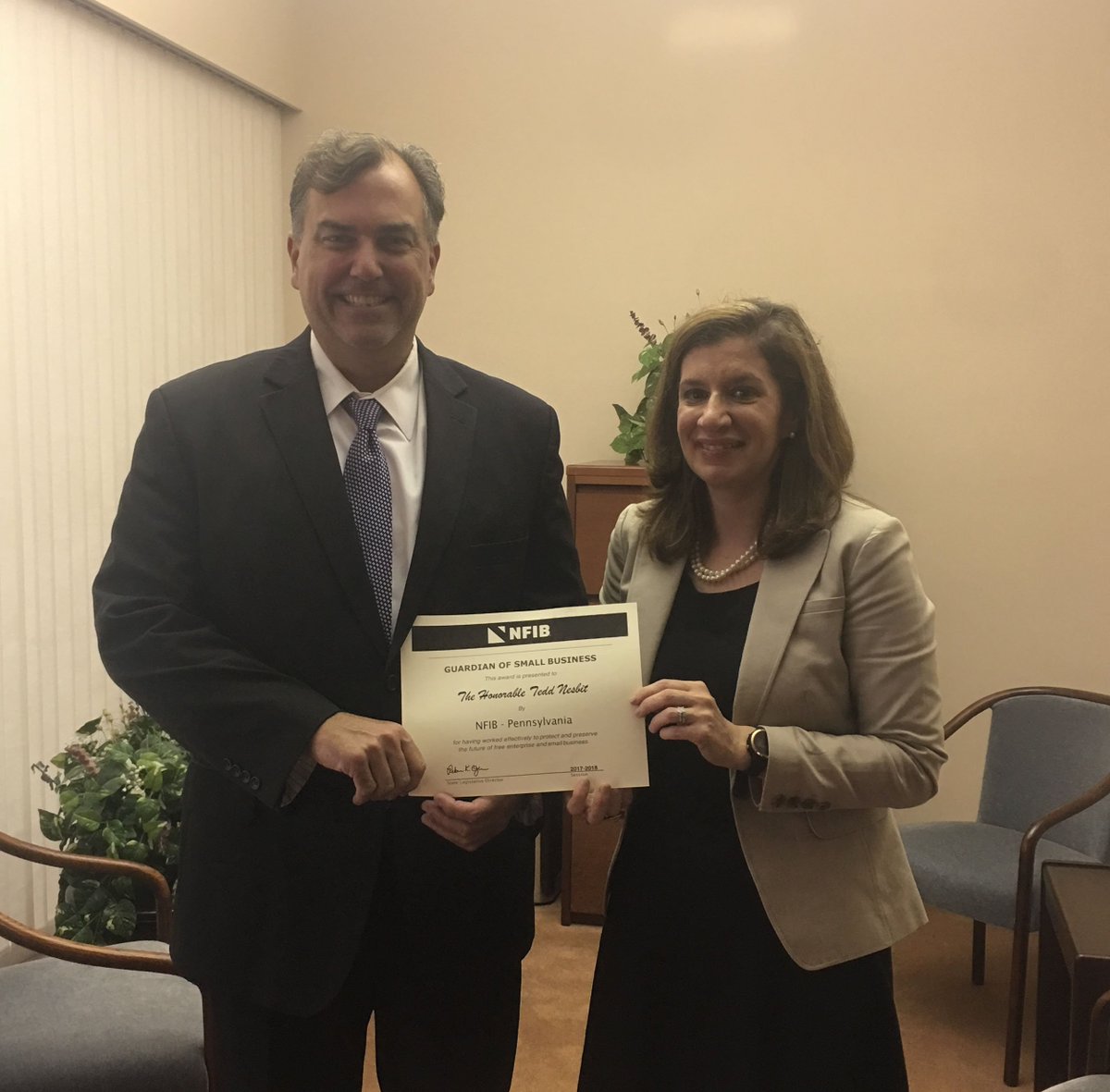 RepNesbit's tweet image. Thank you to @nfib_pa for presenting me with the #GuardianofSmallBusiness award for my consistent #PROBusiness voting record. We are with Margaret Parsons, a grassroots manager with NFIB.