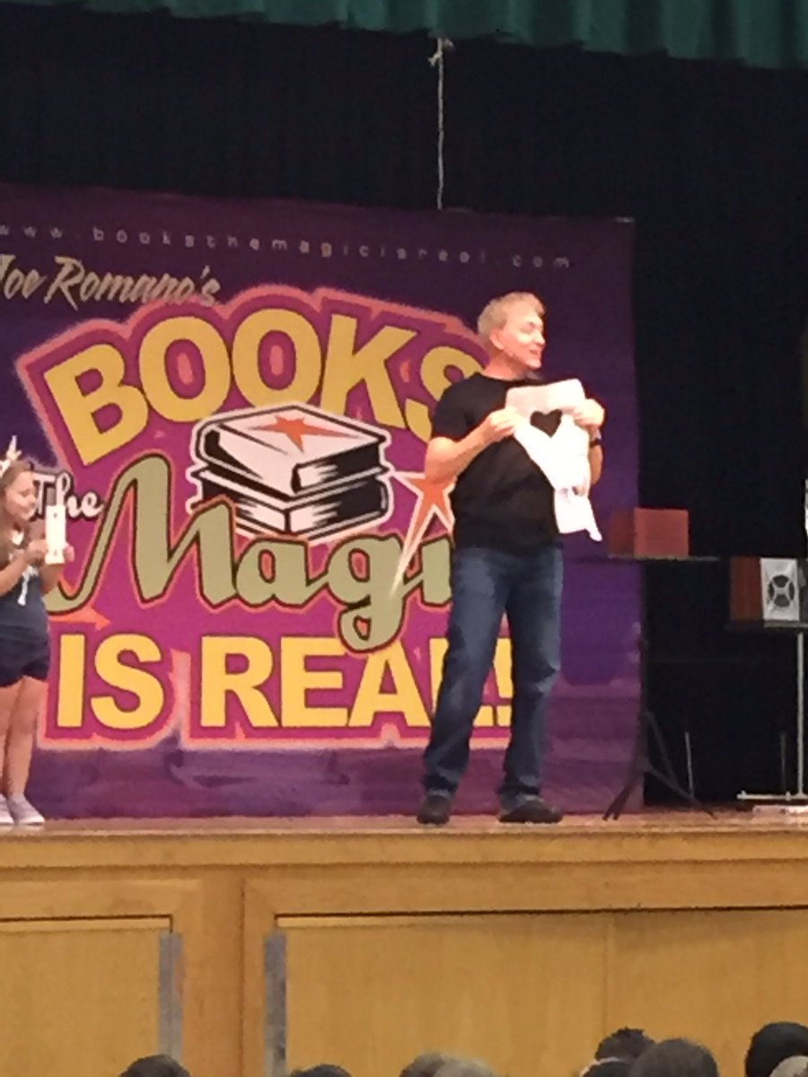 17lifeisgood's tweet photo. Magician Joe Romano AMAZED and DAZZLED us about some special books! Our class magician’s assistant was Isabella 🎩 📚 Thanks to our Dugan PTA! @FJDugan @MTPSNJ #booksthemagicisreal #joeromano #mrsleisterssecondgrade https://t.co/QtLaFMpIlP