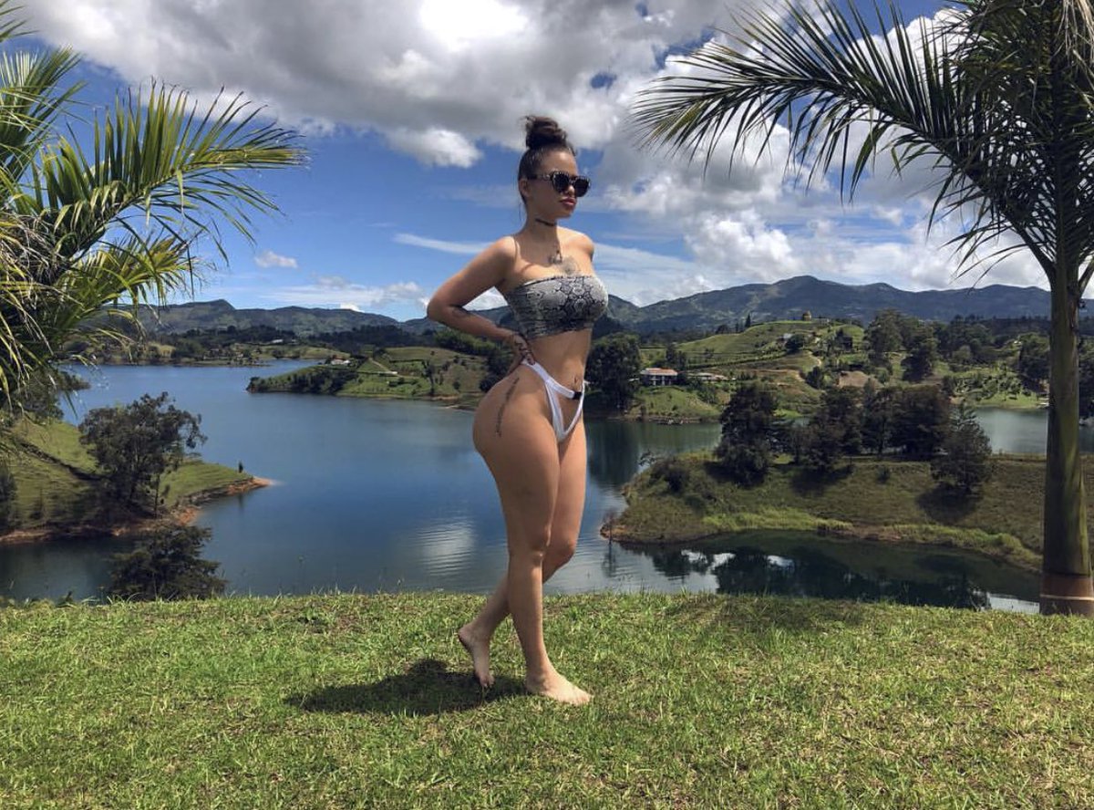 malucci_xo's tweet photo. Colombia heights 🌋 https://t.co/v2GQsKX0Pp