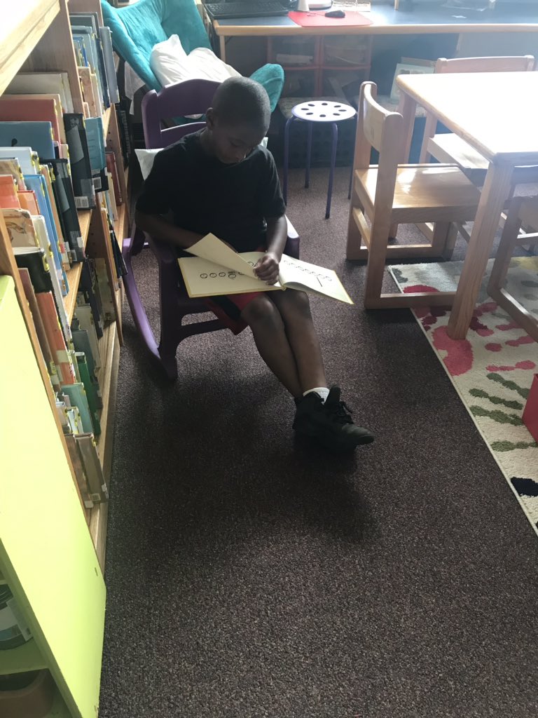 But1stDESI's tweet photo. Reading in the cozy spots @DESILibrary #TuesdayTweet #FinsUpFriday #FINSUPnoexcuses https://t.co/sf3FC0cnQ8