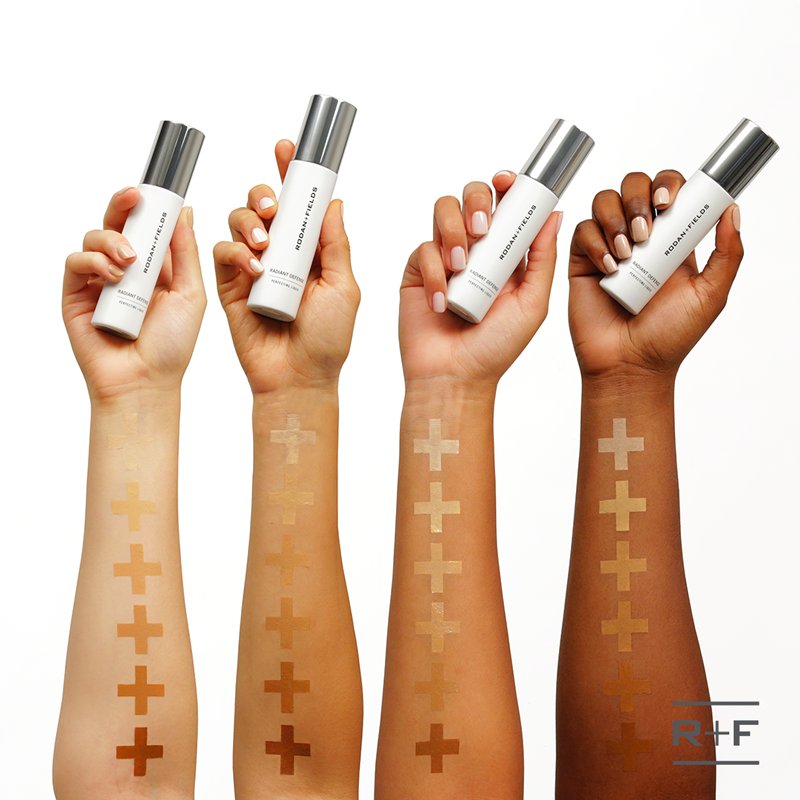 RodanFieldsHQ's tweet image. Whether you fingerpaint it on or use the specially designed #RadiantDefense Liquid Brush, NEW #RodanandFields Radiant Defense Perfecting Liquid transforms your face into a work of art. 

Use our Digital Shade Finder to discover your perfect shade: 
bit.ly/2IL0GW6