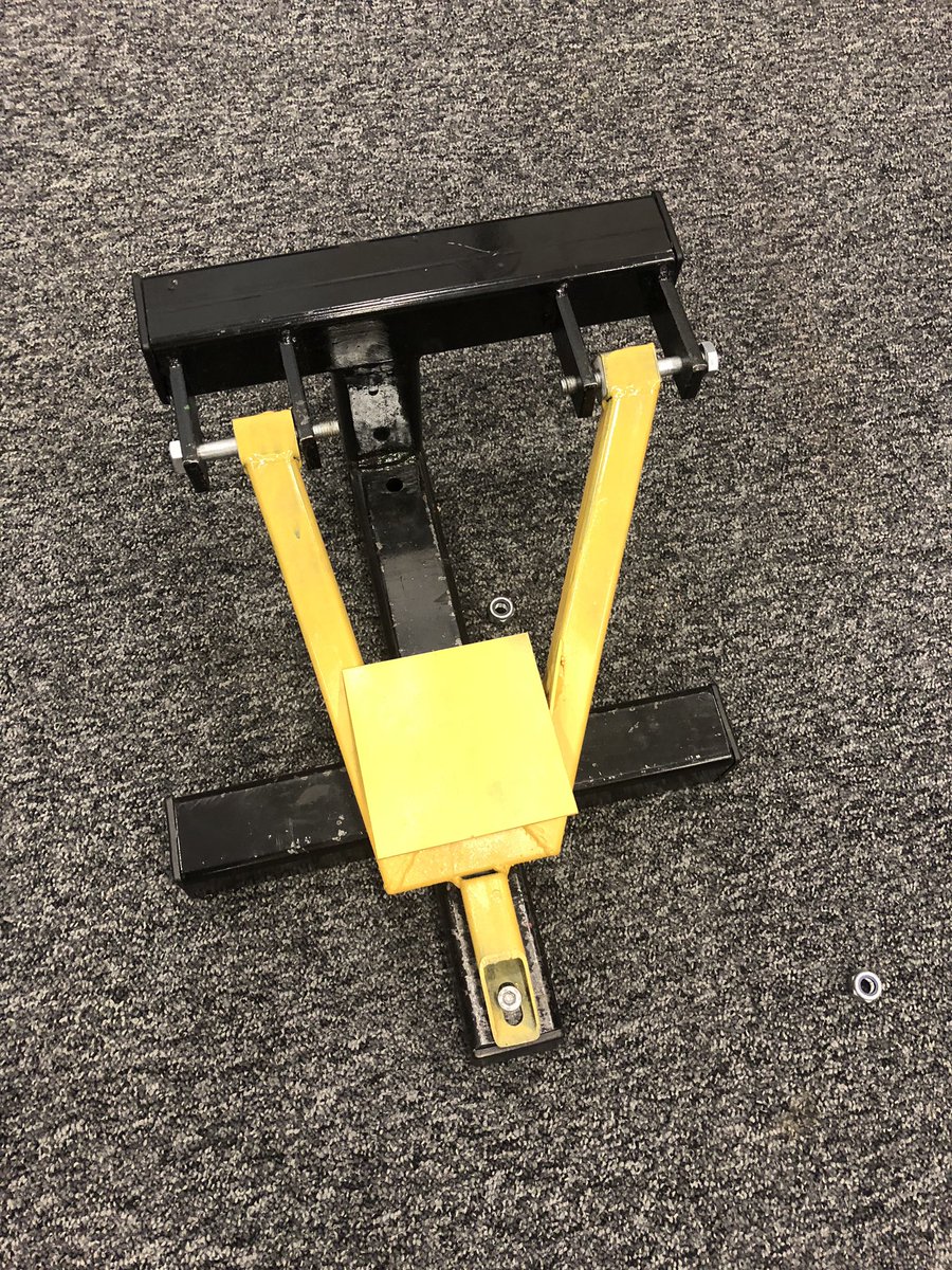 Gwinster2's tweet photo. Awesome response to sprint design challenge by #harperengineers @HarperAdamsUni Creative and effective solutions - It’s an A-arm thing #trustmeimanengineer https://t.co/k6DuudEeOd
