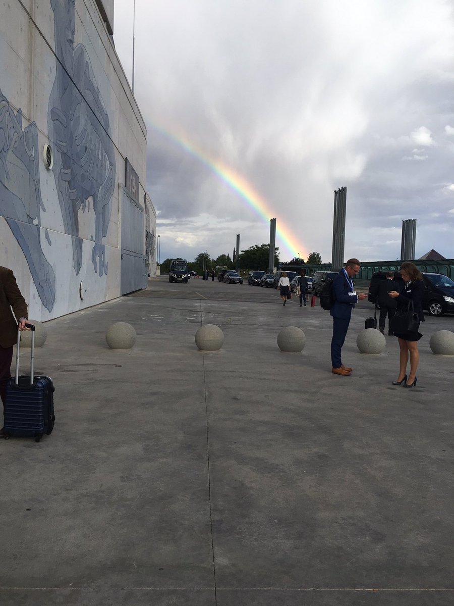PharmaMfg's tweet photo. If you are looking for your Pharma pot of gold, it’s probably at this show #CPhI2018 https://t.co/EvcEtOIhr1