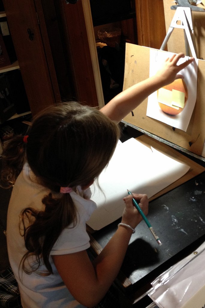 #ArtStudent #measuring her #pumpkin! #KidsArt #KidsArtClasses #kidsdrawingclass