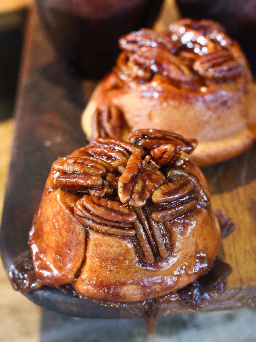 Treat yourself with this delicious #stickybun from <a href="/AkashaCC/">AKASHA</a>. Their artisan #bakery offers both sweet and savory #pastries, as well as locally roasted coffee from <a href="/Intelligentsia/">Intelligentsia Coffee</a>.  

Hungry, yet? Order now on eat.chownow.com