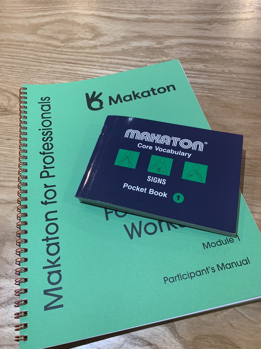 Had my first Makaton lesson today @UniofNottingham Thanks to the @AdvantageAward! Haven’t learnt the sign for ‘bloody brill’ yet! 👍🏻👍🏻@MakatonCharity