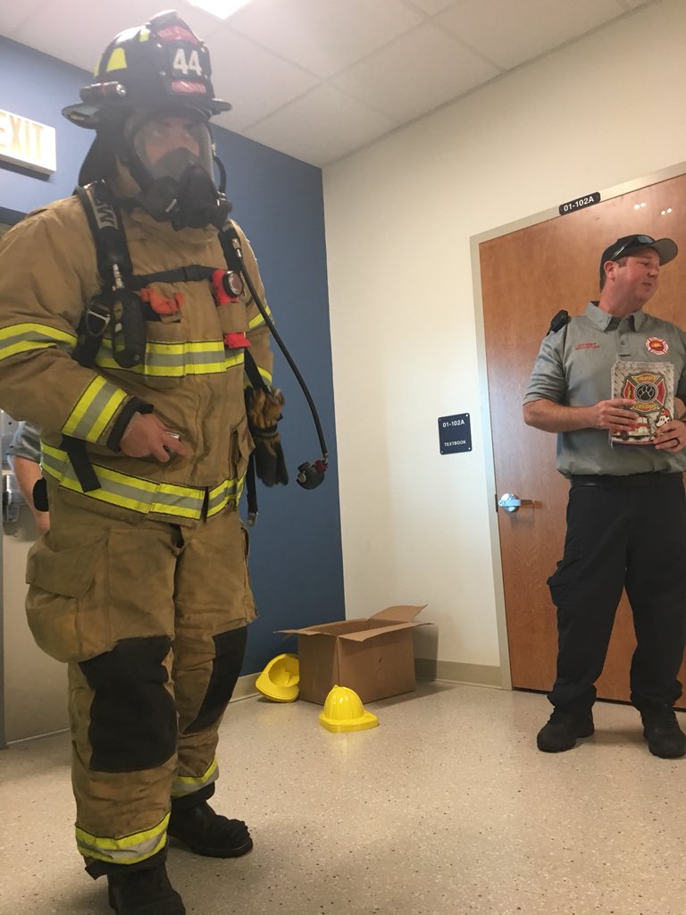 PiersonVPK's tweet photo. @PiersonVPK  had a visit from Volusia County Fire Services Department 44 today to celebrate National Fire Safety Day. “Get out, stay out, and call 911!” https://t.co/q7qwdg5z3T