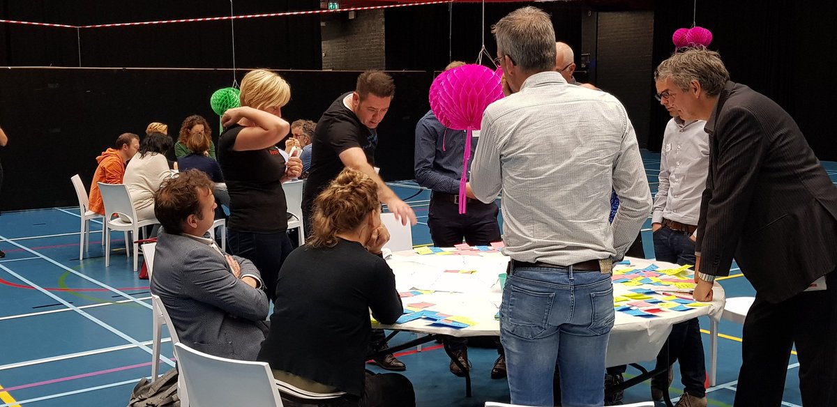 visser_eric1's tweet photo. Hoe worden wij de meest duurzame gemeente van Nederland? Er wordt in ieder geval hard aan gewerkt in #DenBosch #innovatievafé  #duurzaamshertogenbosch #raaddb @ynnovate @shertogenbosch https://t.co/xxtk4fanuV
