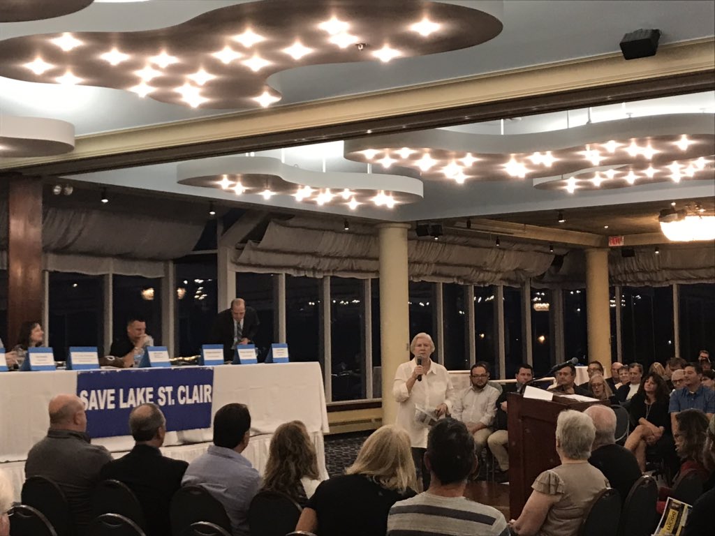 VotePeruski's tweet photo. Major townhall meeting with over 500 ppl on protecting the Great Lakes, especially one of the most at-risk areas, #lakestclair. @RepPaulMitchell promises to protect our Lakes but #MIAMitchell was, well, MIA. @CandiceMiller and @JohnJamesMI both attended. https://t.co/wTLvpkiyai