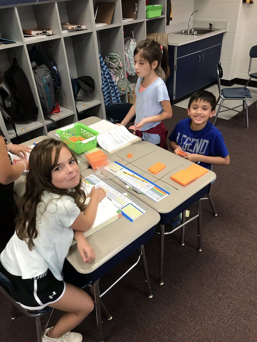 MrLagay's tweet photo. Using #MathPracticeStandard 4, Model with Mathematics to help us understand addition with regrouping @maryjohutch @DelranMath https://t.co/yNYLihLW4d