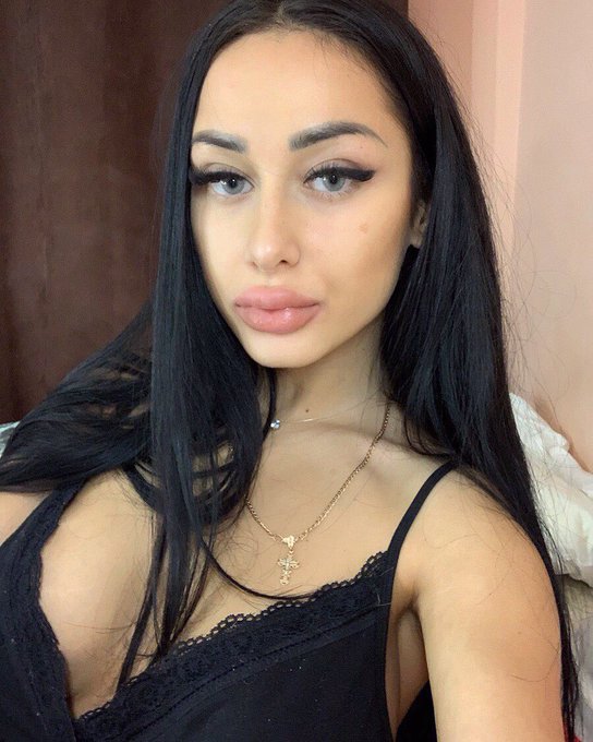 How are you guys? We online. @chaturbate https://t.co/qDa9dfDXCl<a class="tags" href="/tag/chaturbate">@chaturbate</a>