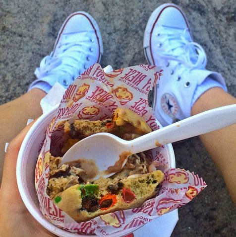 Diddy Riese Cookies tweet media