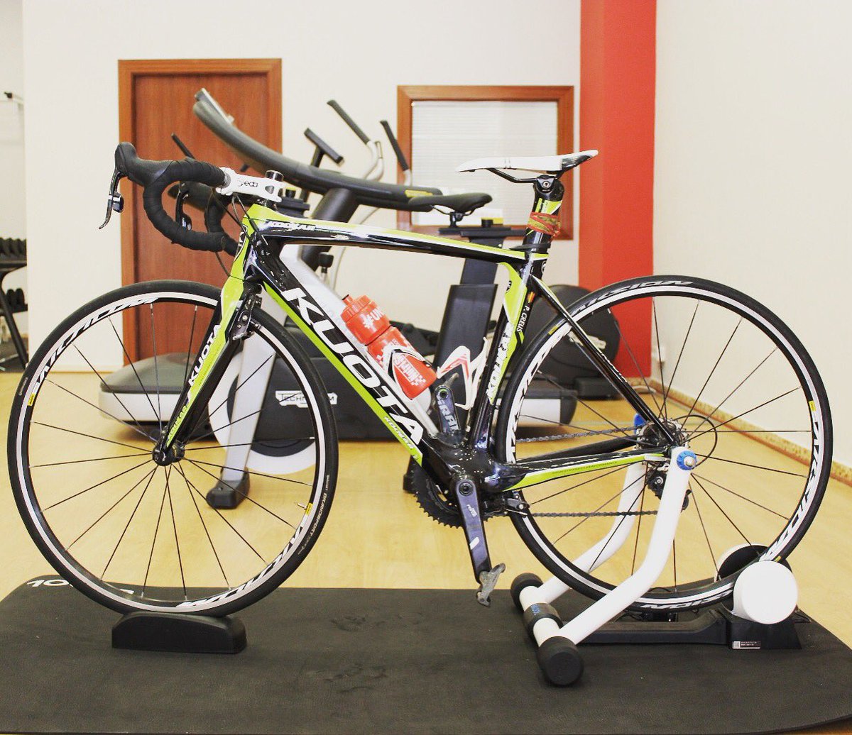 AMentrenamiento's tweet photo. ¡QUÉ EL MAL TIEMPO NO TE AFECTE EN TUS  ENTRENAMIENTOS! 🚲
Ven con tu bicicleta  y podrás realizar tú sesión en nuestro rodillo https://t.co/ZKOaE1nZhD