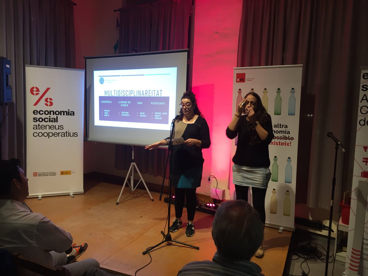 marcelvilaros's tweet photo. Presentació d’çel projecte elipsi, incloent llengua de signes. #NitCoop https://t.co/eNz4wsHrWS