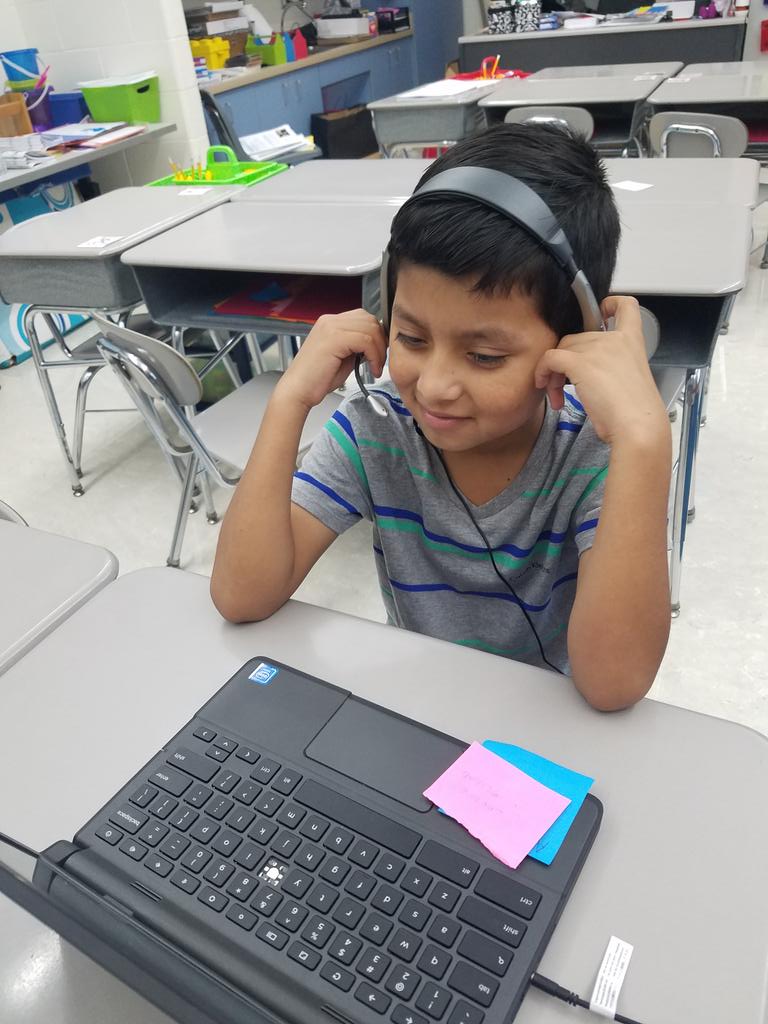 BloominginESL's tweet photo. When a newcomer ELL hears his native language on a digital book. #Wilburinspired #wida #imaginelearning #colonialsd https://t.co/bWvNrpormj