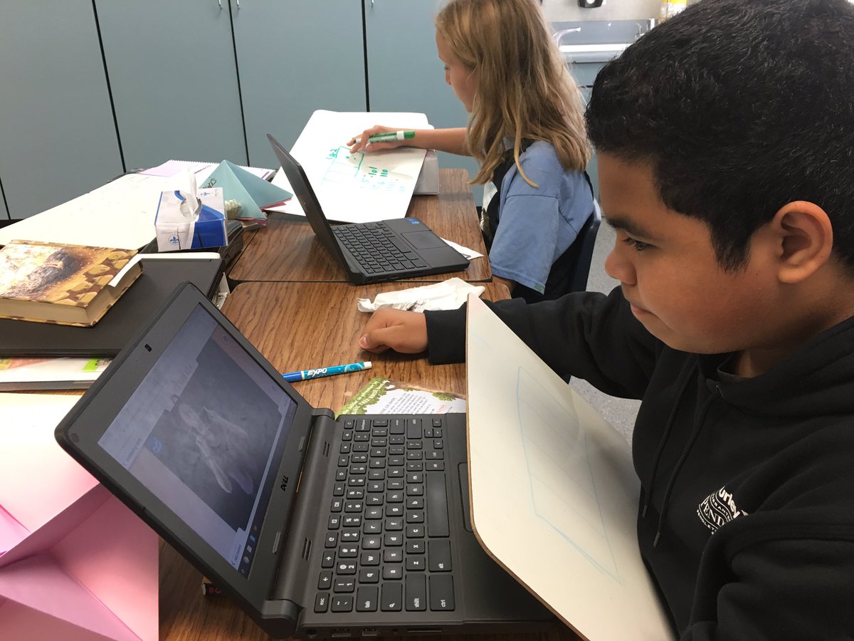 Tweacher_Lawson's tweet photo. #GlobalMathWeek kicked off today at Palo Verde today! My kids liked  #ExplodingDots online but some preferred to "kapow" with the whiteboards. They are so excited about tomorrow! https://t.co/agyblhPfDr