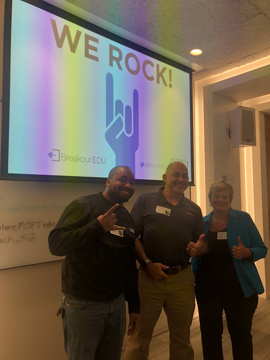 MLRing100's tweet photo. Even in the world of MinecraftEDU @PlayCraftLearn my team rocked the the @breakoutEDU #teamwork @PoeES_Tech @eXploreMSFTEDU #edtech_k12 @roddywood #wcpssitlms @ColinRingwood12 @Ringwood321 https://t.co/5gBlDs30Sm