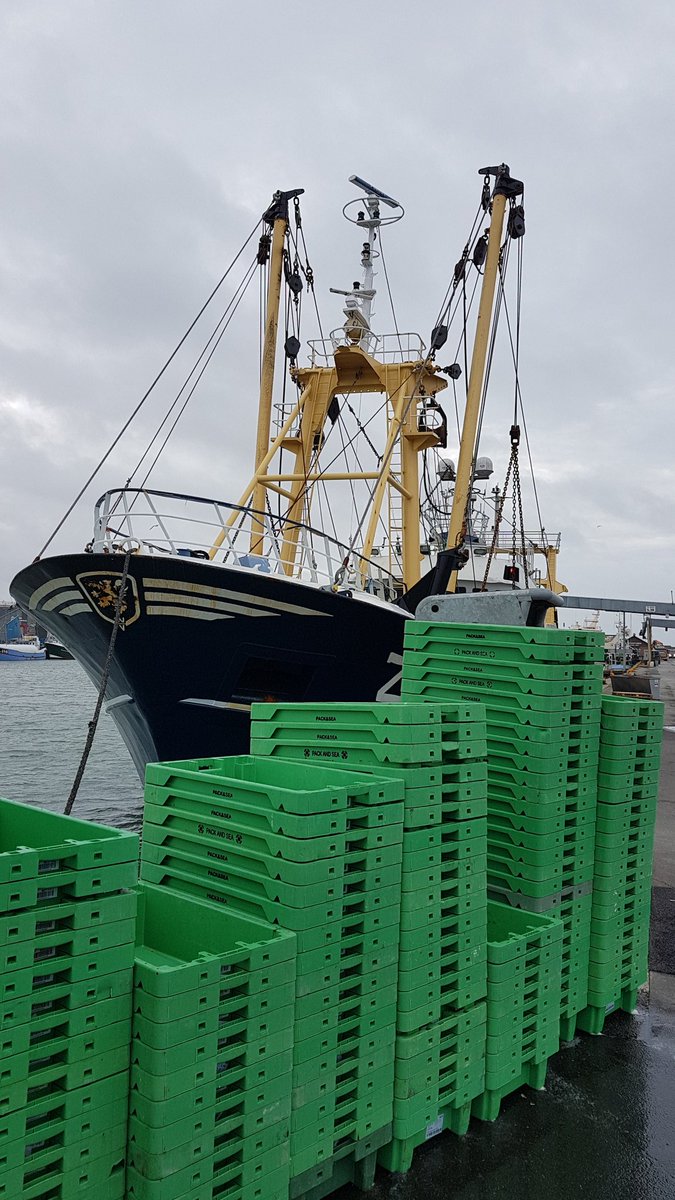 FotoTobi's tweet photo. Es ging heute noch nach Norden genauer #Thyboron hatte einen bestimmten Grund aber dazu mehr am Donnerstag. Erstmal ein wenig Hafen ⛴🚢 Eindrücke.
#visitthyboron #Denmark #Dänemark #Skandinavia https://t.co/h2EefDGRwZ