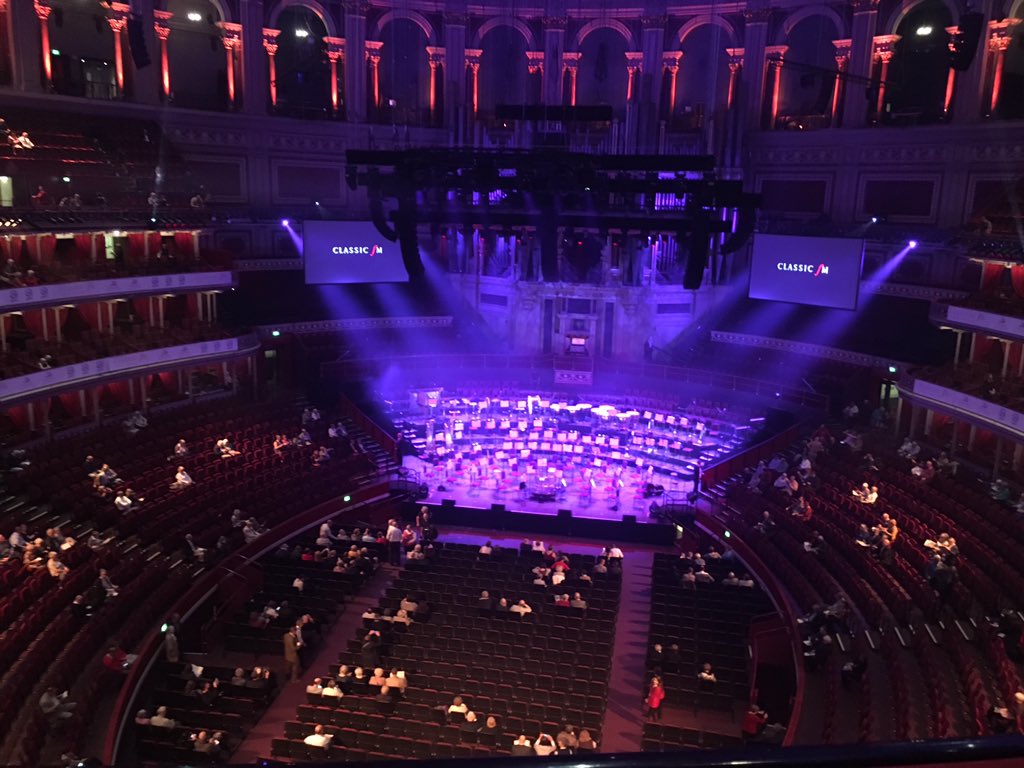 LynseyCallaghan's tweet photo. Last time I performed @RoyalAlbertHall was with @IrishYouthChoir singing Beethoven 9 w/ @nycgb and @CodettaDerry and the fab @AilishTynanEire who jumped in last min! Never imagined my own @dycireland and @BelfPhil Chamber Choirs would be starring here one day - wow! #SingIreland https://t.co/f43GRtpayT
