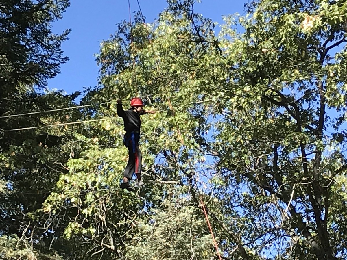 HistoryFrog's tweet photo. Wonderful morning at the ropes course. #grit #determinatiom #teamwork @FirstAveMS @FirstAvePTSA #FApalicamp @ArcadiaUnified https://t.co/DbCsLOlHeU