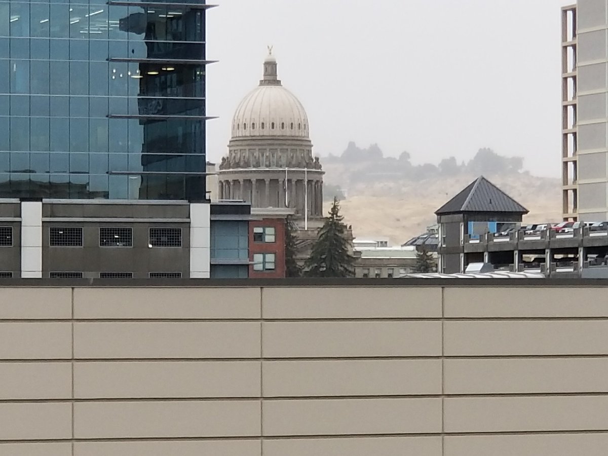 PixBoise's tweet photo. The capitol from the 7th floor of #frontstreet garage. https://t.co/yWtjtYQZ5Q