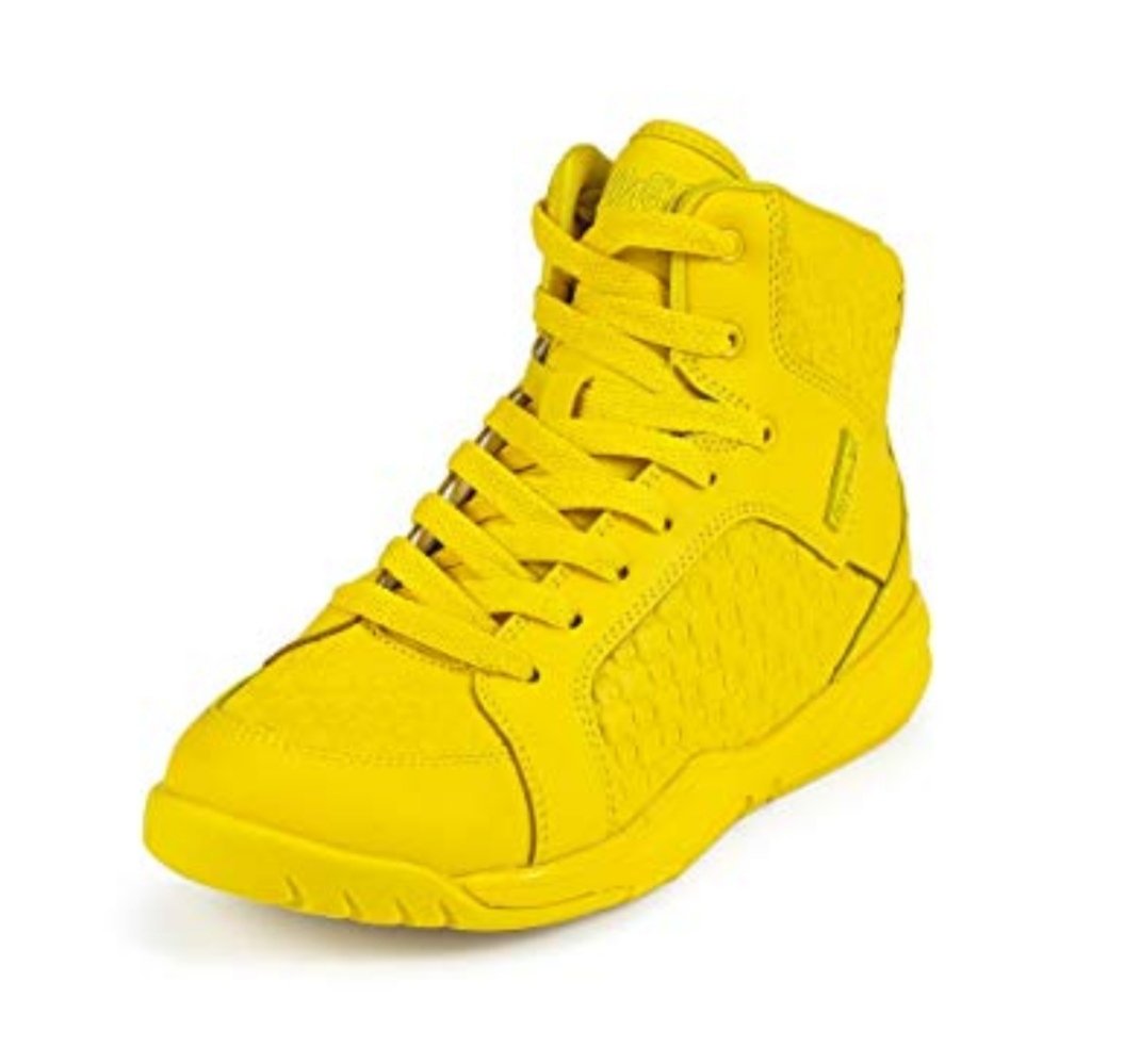 lee_zumba's tweet photo. Really really want the yellow high top zumba kicks. Nothing to do with the fact our cool zumba kids instructor had them on 🤥
#zumbatraining #zumbakids #zumbawear https://t.co/fZRgO5H665