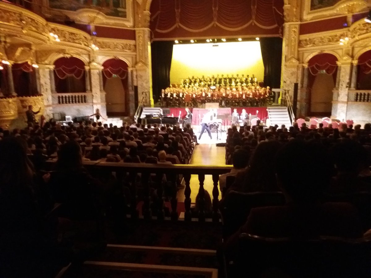 Head of House Roque did a fantastic job conducting the <a href="/DuckworthHouse/">Duckworth House</a> large house choir and presenting their programme #Talent