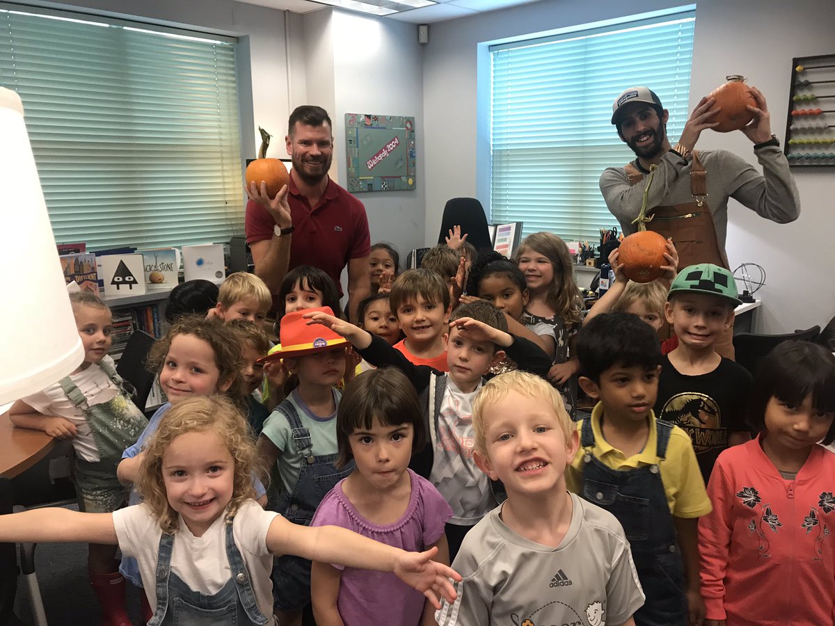 wiebemcps's tweet photo. Sharpe’s Farm was a success! Thanks to the Ks for my pumpkin! https://t.co/vOwPWwCWGM