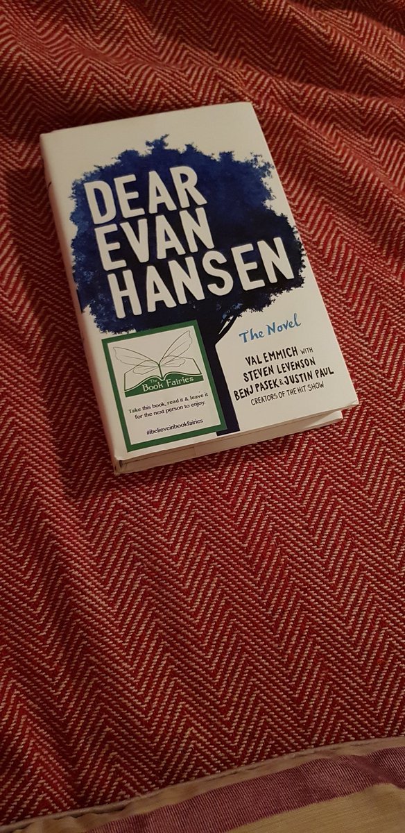 I am a very happy Laura

#ibelieveinbookfairies