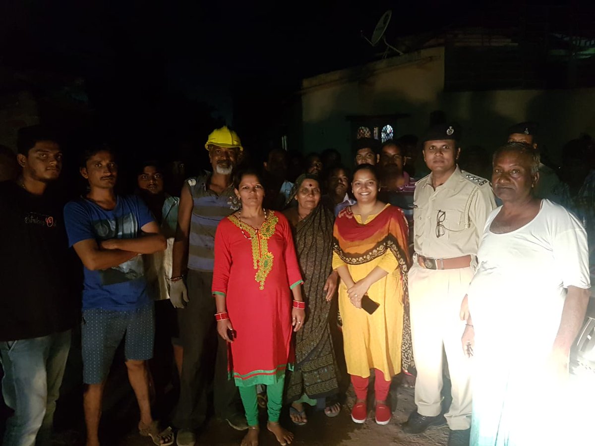 PKalol's tweet photo. Night Visit to areas of Ayodhyangr and Santej.
Police and the Dist. Administration are on their toes as a confidence building measure as an aftermath of recent rumour mongering and panic.
#SensitiveAdministration
#WeAreaHereForYou
#PeacefulGujarat
@CollectorGnr
@CMOGuj https://t.co/4OkjCwHNov