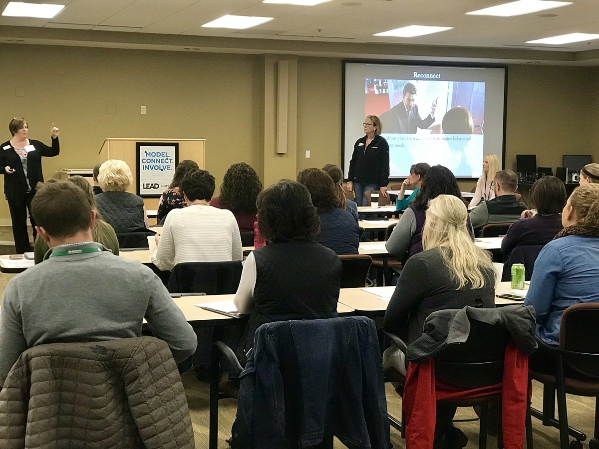 AgCAndreaO's tweet image. Digging deeper to learn more about AgCountry during our follow-up Onboarding session today! #LearnWithAgC