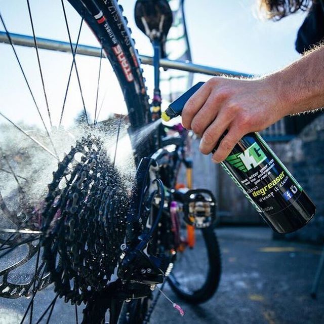 TotalMTB_'s tweet photo. Please welcome our new main partners for bike cleaning @kingudproducts
-
Use code TOTALMTB10 for 10% discount
-
Check out their fantastic products here https://t.co/xI9dwajj4H
-
#Kingud #KeepItClean
-
-
#TotalMTB @TotalMTB
-
Follow, like and tag us in y… https://t.co/PztIaGdHyv https://t.co/7J588olIlx