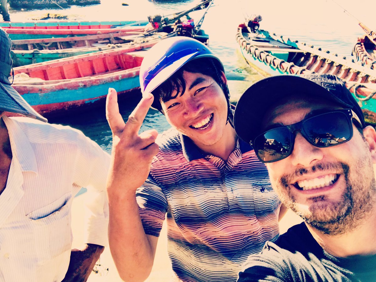 javibz2002's tweet photo. Hon Thom Seaman’s local harbor South coast of Phu Quoc Island. 😎#vietnam 🇻🇳 #adventuretravel #naturephotography #adventure #amazingworld #authentic #beautifulpeople #happiness #localpeople #ibicencoxelmundo #funnythings #mylife #myway #sailing #island #localboat #honthom https://t.co/QoGc5lYTVM