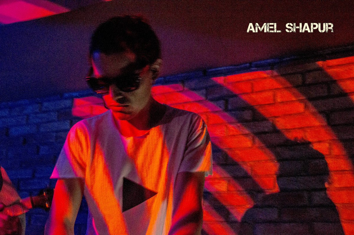 Pulsar_Play's tweet photo. _Pulsar Play_ #band #rock #pop #pustpunk #newwave #shoegaze #dreampop #avantgarde #indie #lofi https://t.co/BMZm9JjXPf