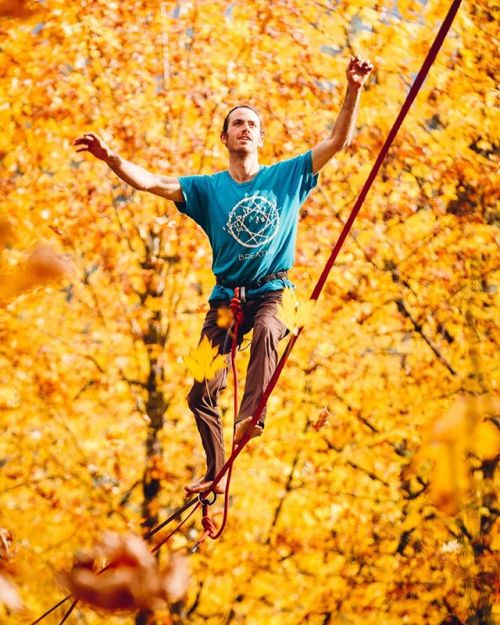 slackstore's tweet image. I don’t really know how to feel about fall. The changing... #slacklife