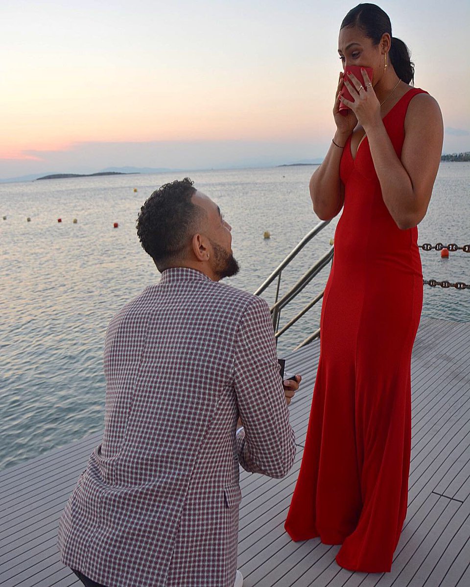 NigelWG5's tweet photo. Made it a forever thing... ❤️💍 https://t.co/JC9IGXOtOz
