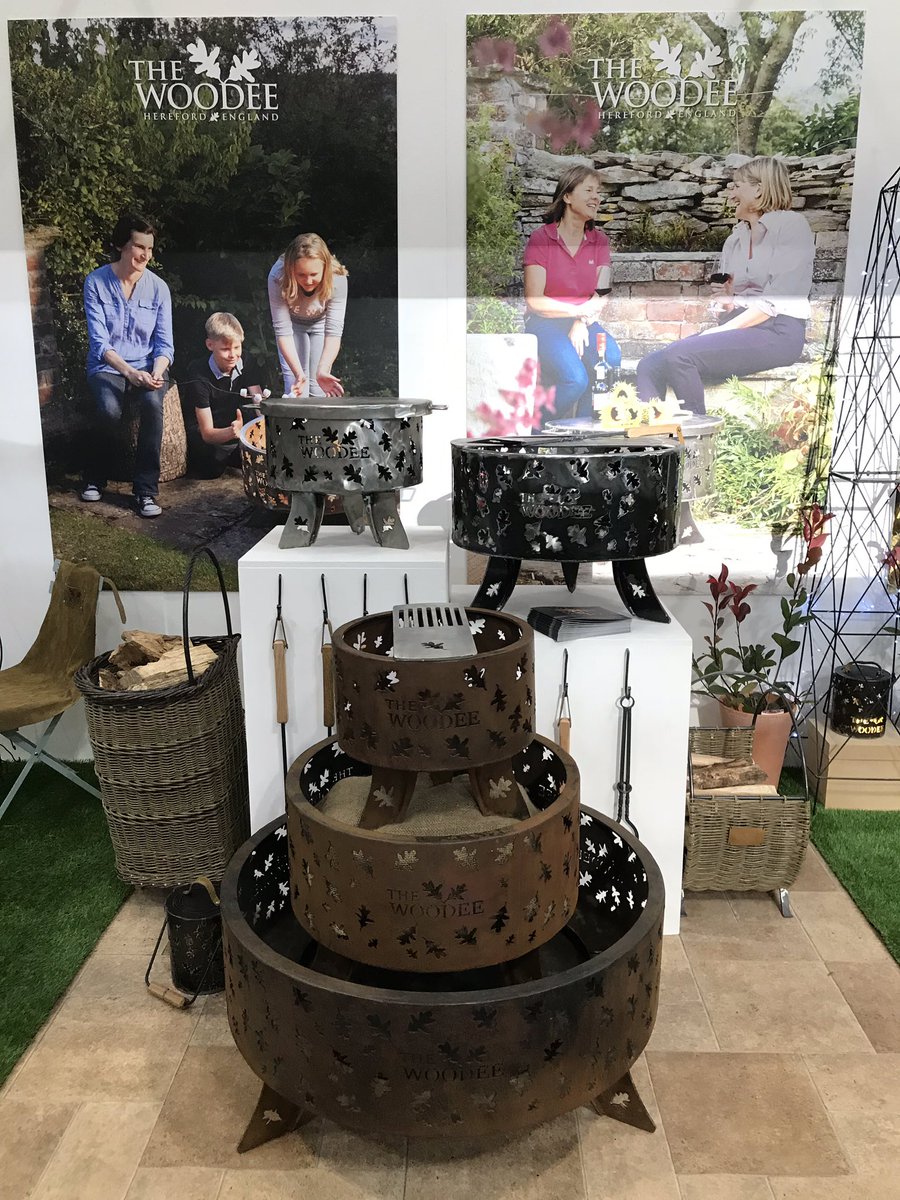 The Woodee tweet media