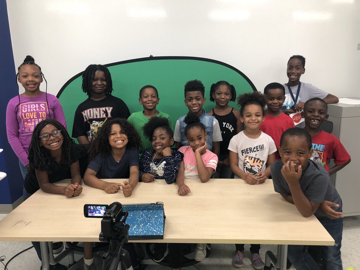 DSASTEM's tweet photo. Introducing our fall morning show crew! The second grade students are directed by our fifth grade interns. #dsasecond #dsamorningshow #dsainterns https://t.co/hlPSultNbL