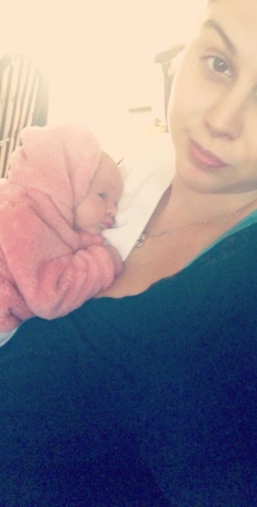 MissNellaJay's tweet photo. So I had the baby here my kya https://t.co/5QYuQPWbNc