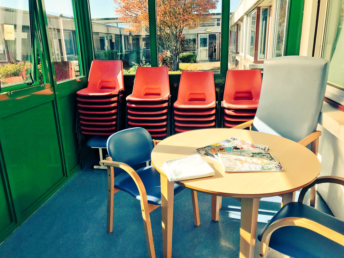 It’s been a busy day in team Respiratory, charge nurse Pedro &amp; matron Amy have created this lovely new quiet room for ward 9, somewhere to sit read a book, do a crossword in the sunshine &amp; enjoy some quiet time - #spacetoescape #fhft @FHFTnursing <a href="/FrimleyHealth/">Frimley Health NHS Foundation Trust 💙</a> <a href="/yorkshirematron/">Amy D 🩺</a>